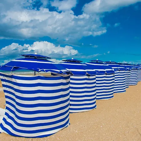 Appartamento Les Jardins De By Interhome *