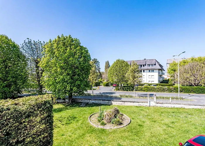 Les Jardins De By Interhome