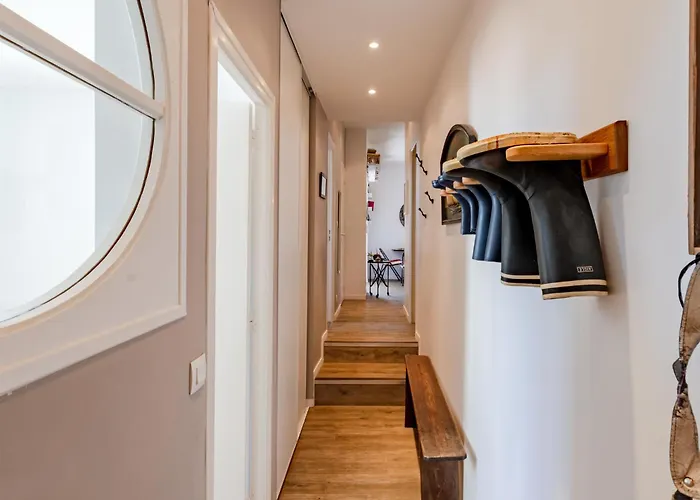 公寓 Les Jardins De By Interhome *